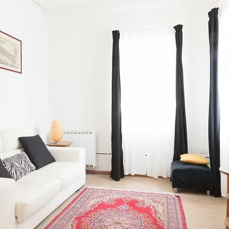Giardini Apartment Venice